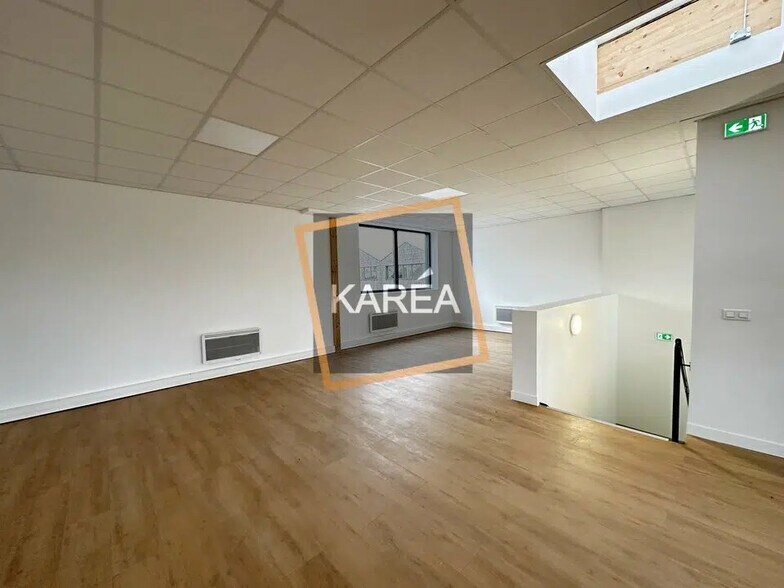 Bureau dans Serris à louer - Photo de l’immeuble – Image 3 sur 9