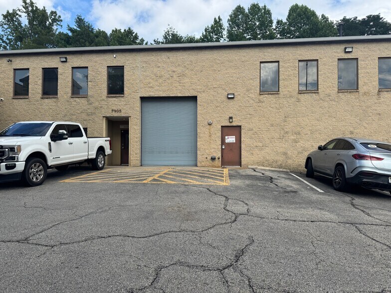 7905 Kincannon Pl, Lorton, VA à vendre - Photo de l’immeuble – Image 3 sur 14
