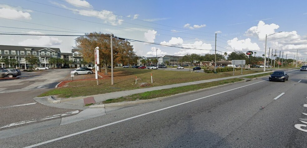 12049 Colonial Dr, Orlando, FL à louer - Photo principale – Image 1 sur 1