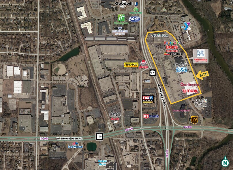 9124-9200 N Green Bay Ave, Brown Deer, WI à louer - Photo de l’immeuble – Image 3 sur 22