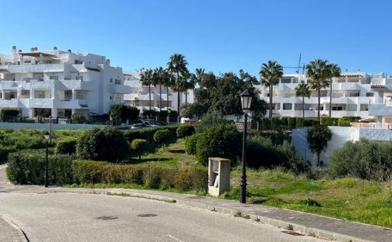 Terrain dans Estepona, Málaga à vendre - Photo de l’immeuble – Image 2 sur 7