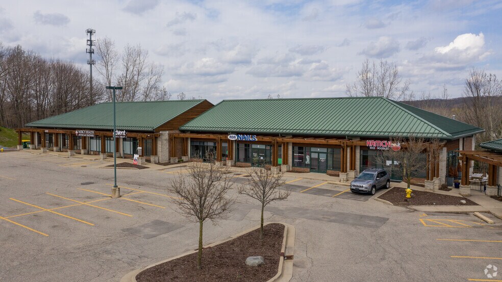 6739-6745 Fulton St, Ada, MI à louer - Photo de l’immeuble – Image 3 sur 3