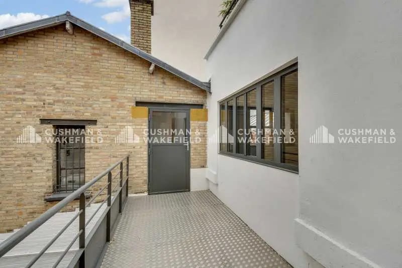 Bureau dans Montrouge à louer - Photo de l’immeuble – Image 3 sur 14