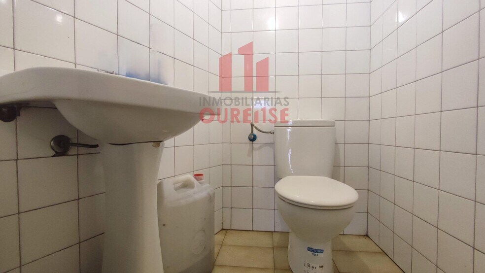 Local commercial dans Ourense, Orense à vendre - Photo de l’immeuble – Image 3 sur 7