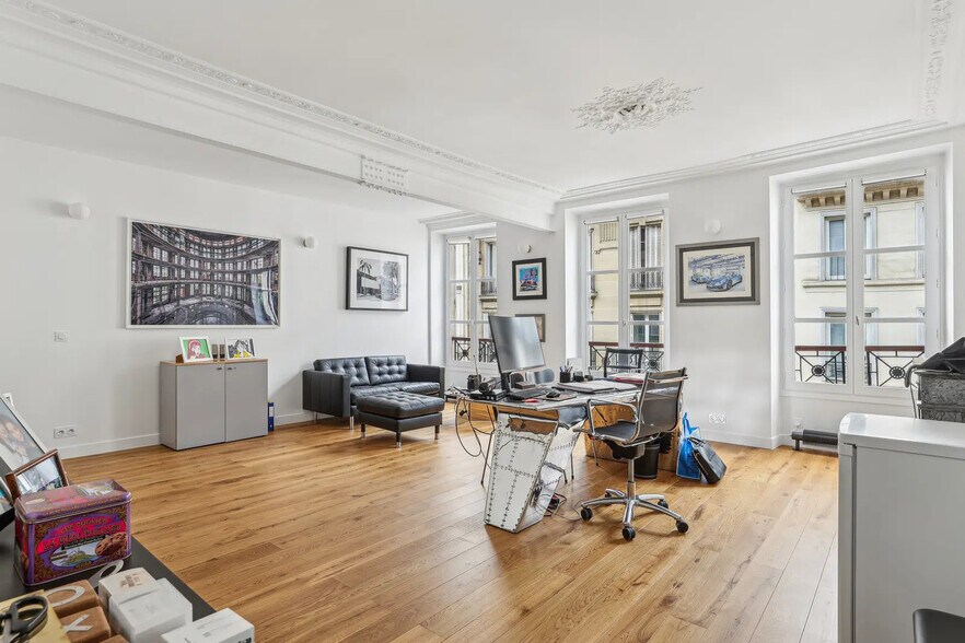 Bureau dans Paris à vendre - Photo de l’immeuble – Image 2 sur 14