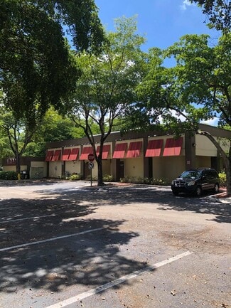 Plus de détails pour 80 SW 84th Ave, Plantation, FL - Local commercial à louer