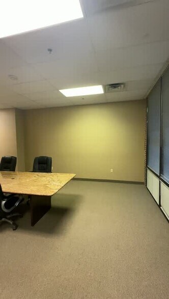 1022 S Greenville Ave, Allen, TX à louer - Vidéo sur l’annonce professionnelle – Image 3 sur 19
