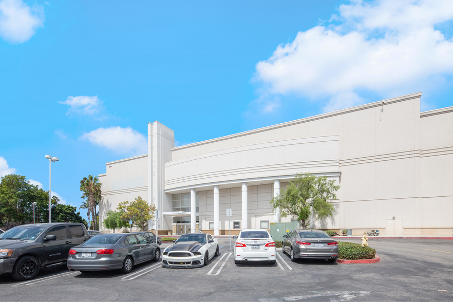 3295 E Main St, Ventura, CA à louer - Photo de l’immeuble – Image 3 sur 4
