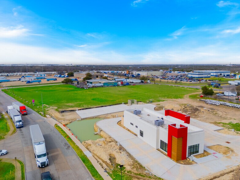 2525 Motor City Blvd, Dallas, TX à vendre - Aérien – Image 3 sur 16
