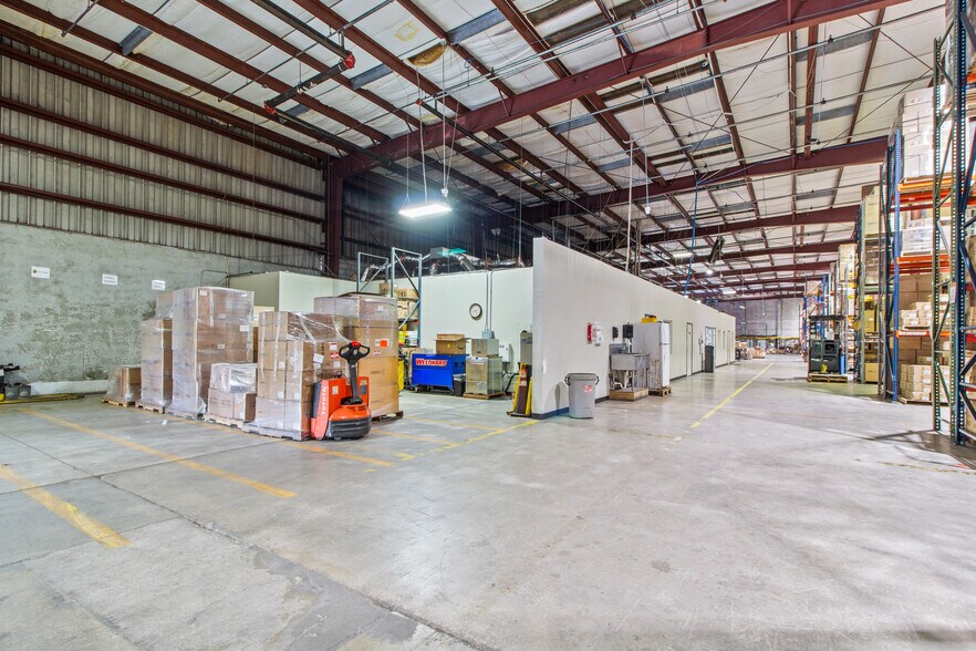 3151 NW 125th St, Miami, FL à louer - Photo intérieure – Image 3 sur 4