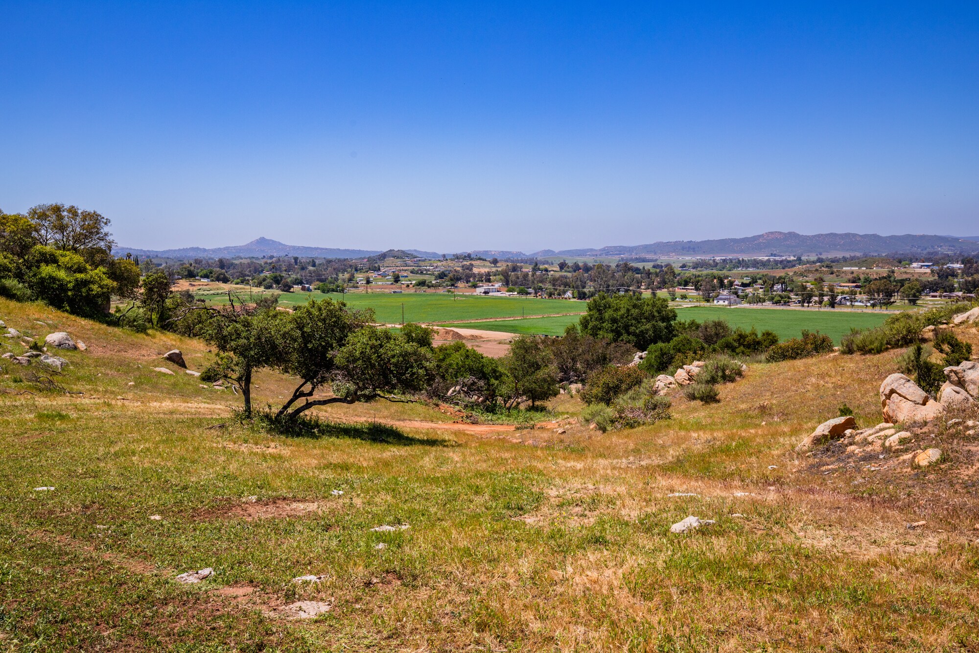 2342 Dye Rd, Ramona, CA à vendre Photo principale– Image 1 sur 30