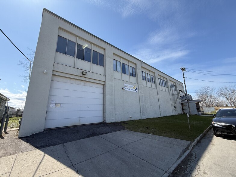 113 Colgate Ave, Buffalo, NY à vendre - Photo de l’immeuble – Image 2 sur 7