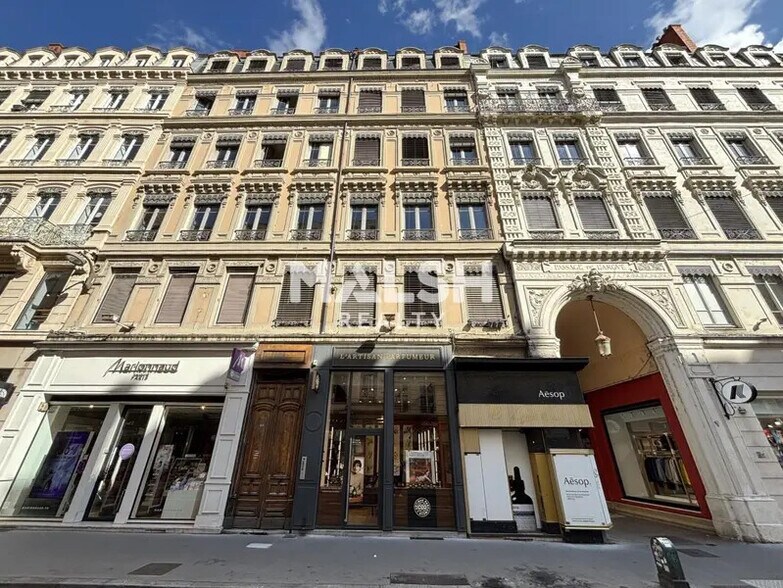 Bureau dans Lyon à louer - Photo de l’immeuble – Image 1 sur 10