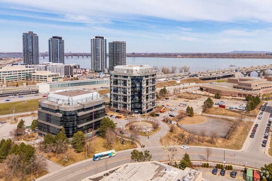 16 Pl Du Commerce, Montréal, QC à louer - Aérien – Image 2 sur 2