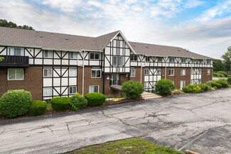 Plus de détails pour 7594 Watson Rd, Saint Louis, MO - Logement à vendre