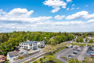 695 Dutchess, Poughkeepsie, NY - VUE AÉRIENNE  vue de carte