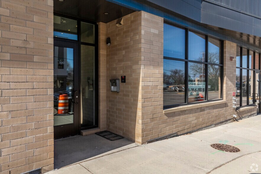 320 E Wilson St, Madison, WI à vendre - Photo de l’immeuble – Image 2 sur 21