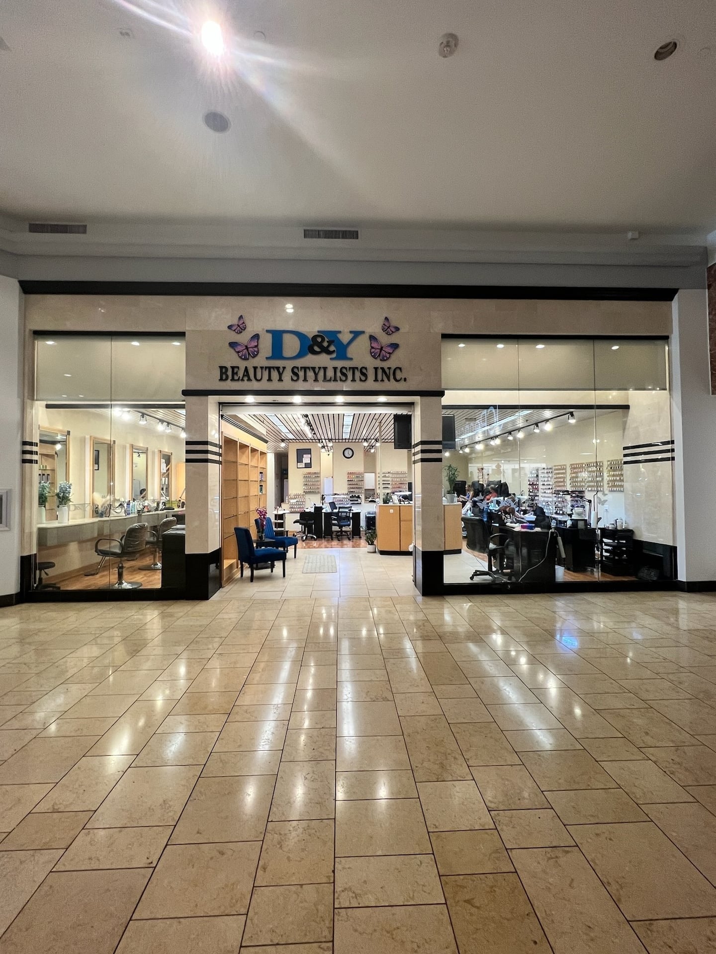 1900 Tamiami Trl N, Naples, FL à louer Photo intérieure– Image 1 sur 1