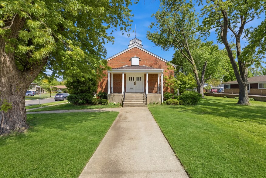 405 S Westmore Ave, Lombard, IL à vendre - Photo de l’immeuble – Image 2 sur 26