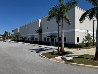 Plus de détails pour 8160 SW Jack James Dr, Stuart, FL - Industriel/Logistique à louer