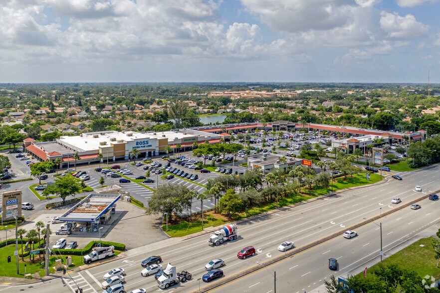 9054-9230 Glades Rd, Boca Raton, FL à louer - Photo de l’immeuble – Image 2 sur 8