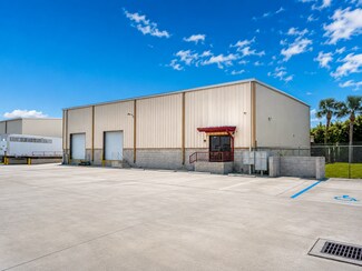 Plus de détails pour 913 Edwards Rd, Fort Pierce, FL - Industriel/Logistique à louer