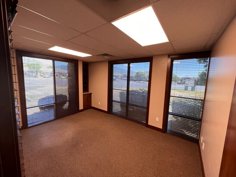 1492 E Ridgeline Dr, Ogden, UT à louer - Photo intérieure – Image 2 sur 7