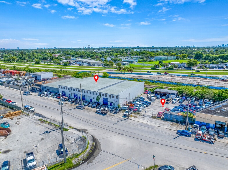 2540-2600 Ali Baba Ave, Opa Locka, FL à vendre - Photo de l’immeuble – Image 2 sur 14