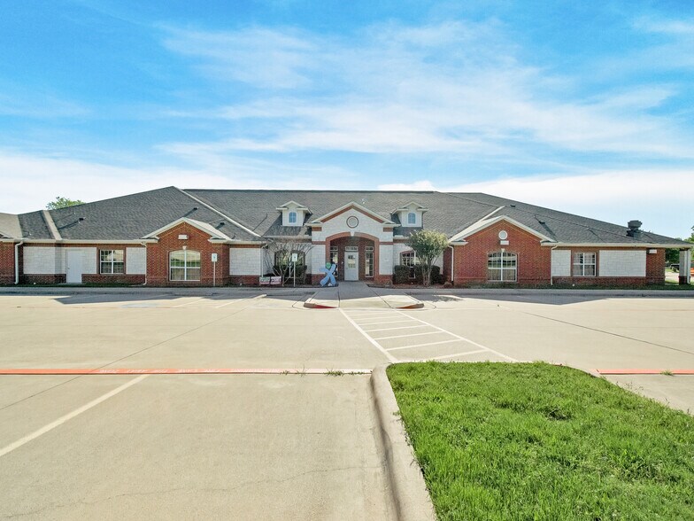 3310 Williams Dr, Georgetown, TX à louer - Photo principale – Image 1 sur 5