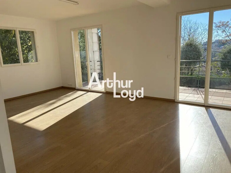 Bureau dans Grasse à louer - Photo intérieure – Image 1 sur 6