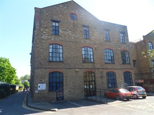 Shacklewell Ln, Londres à louer - Photo de l’immeuble – Image 2 sur 8