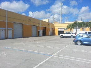 13080 SW 248th St, Homestead, FL à louer Photo intérieure– Image 2 sur 2