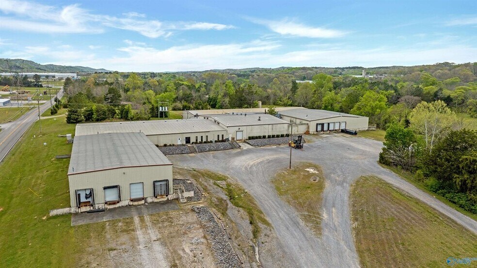 1800 Airport Rd W, Fort Payne, AL à vendre - Photo de l’immeuble – Image 2 sur 27
