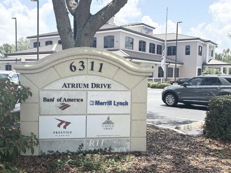 6311 Atrium Dr, Bradenton, FL à louer - Autre – Image 2 sur 5