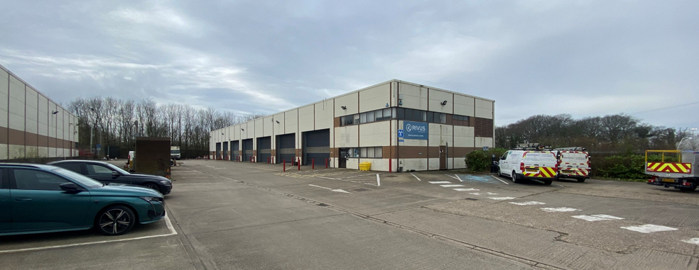 Chesney Wold, Milton Keynes à louer - Photo de l’immeuble – Image 1 sur 1