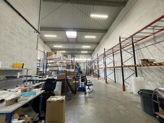 Plus de détails pour Bureau, Local d'activités à louer