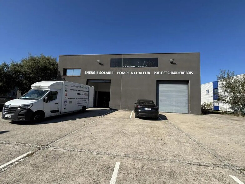 Local d’activités dans Castanet-Tolosan à louer - Photo de l’immeuble – Image 3 sur 30