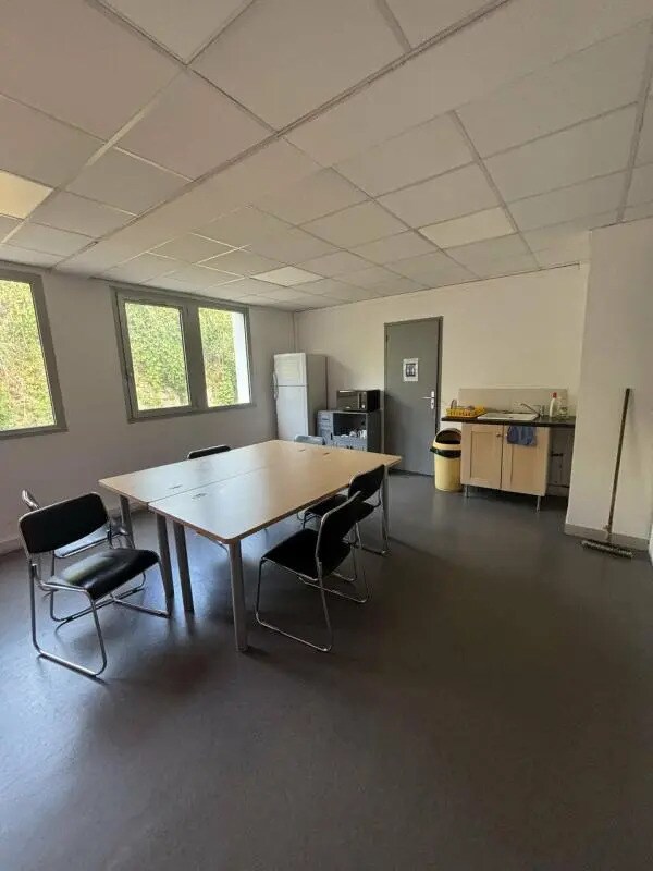 Plus de détails pour Bureau à louer
