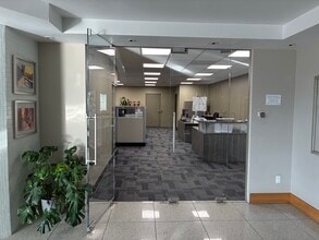 11969 Ventura Blvd, Studio City, CA à louer Photo intérieure– Image 2 sur 9