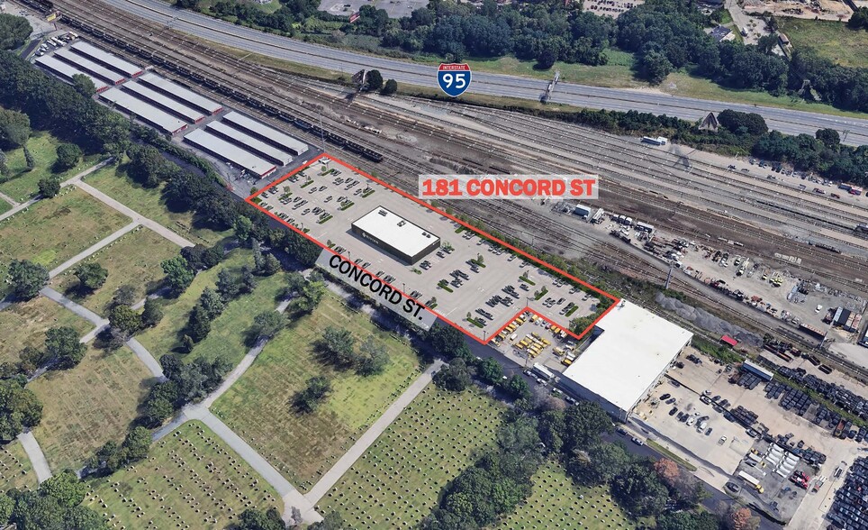181 Concord St, Pawtucket, RI à louer - Photo de l’immeuble – Image 2 sur 3