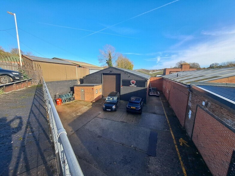 11-12 Riverdane Rd, Congleton à louer - Photo de l’immeuble – Image 2 sur 3