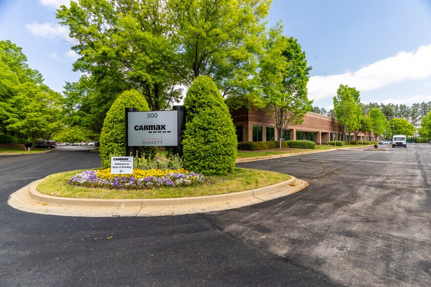 2015 Vaughn Rd, Kennesaw, GA à vendre - Photo principale – Image 1 sur 30