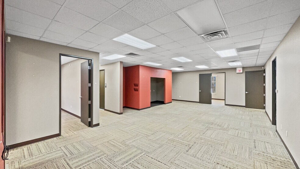 2400 S Cimarron Rd, Las Vegas, NV à louer - Photo intérieure – Image 2 sur 14