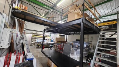 Bureau dans Saint-Thibault-des-Vignes à louer Photo de l’immeuble– Image 2 sur 2