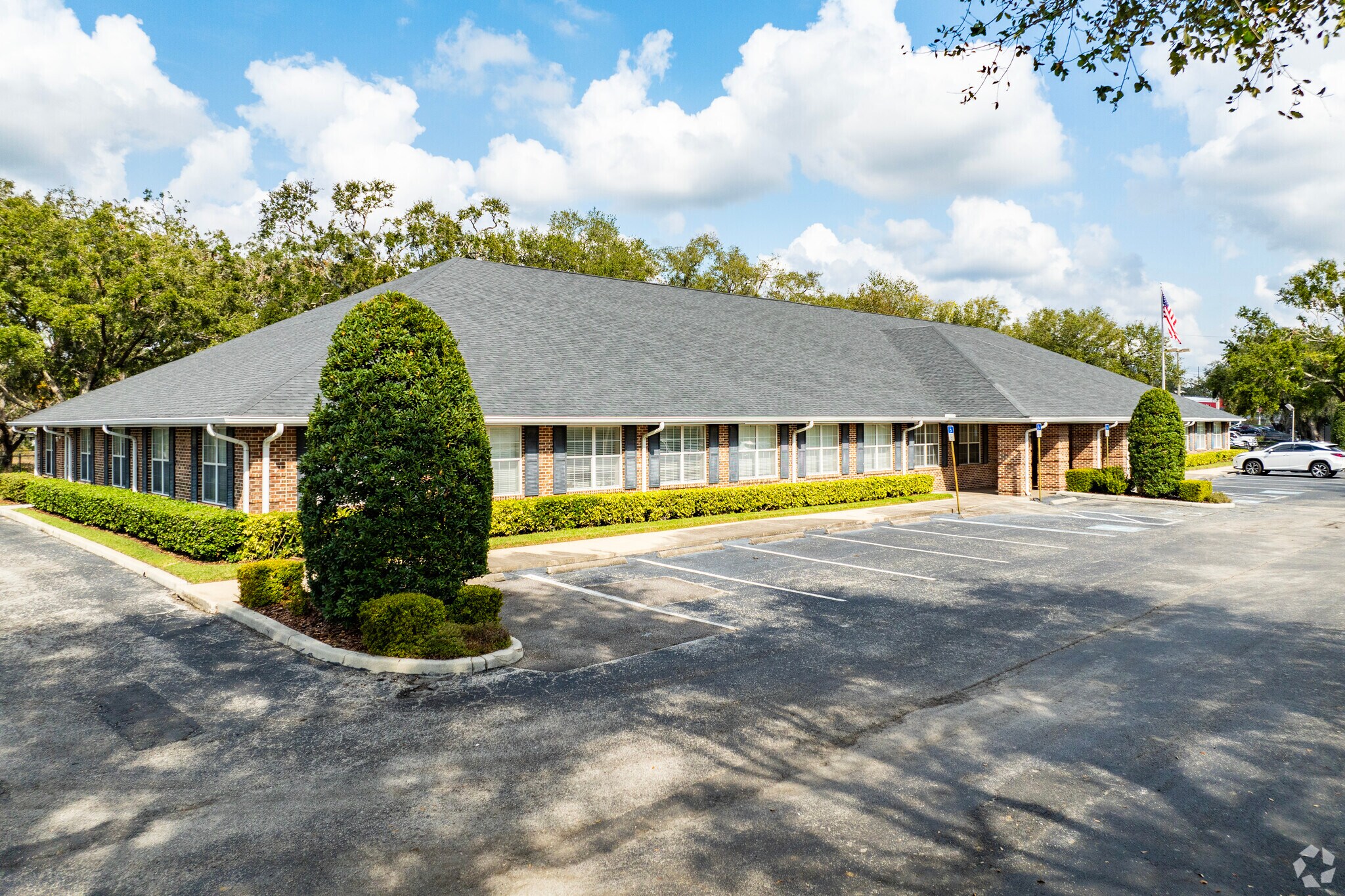 313 W Fletcher Ave, Tampa, FL à louer Photo principale– Image 1 sur 8