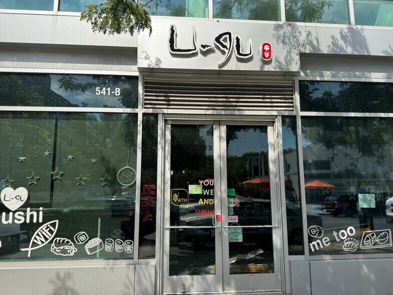 541 Myrtle Ave, Brooklyn, NY à louer - Photo de l’immeuble – Image 2 sur 7