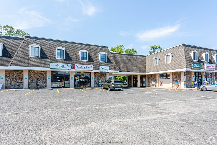 952 S State Route 34, Matawan, NJ à louer - Photo de l’immeuble – Image 1 sur 5