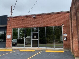 Plus de détails pour 708 N William St, Goldsboro, NC - Local d'activités à louer
