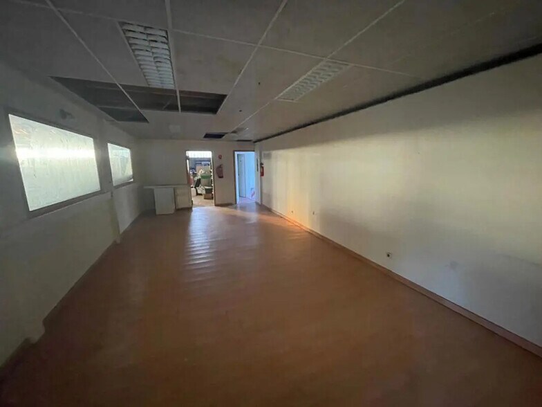 Local d'activités dans Morlaix à vendre - Photo de l’immeuble – Image 2 sur 4
