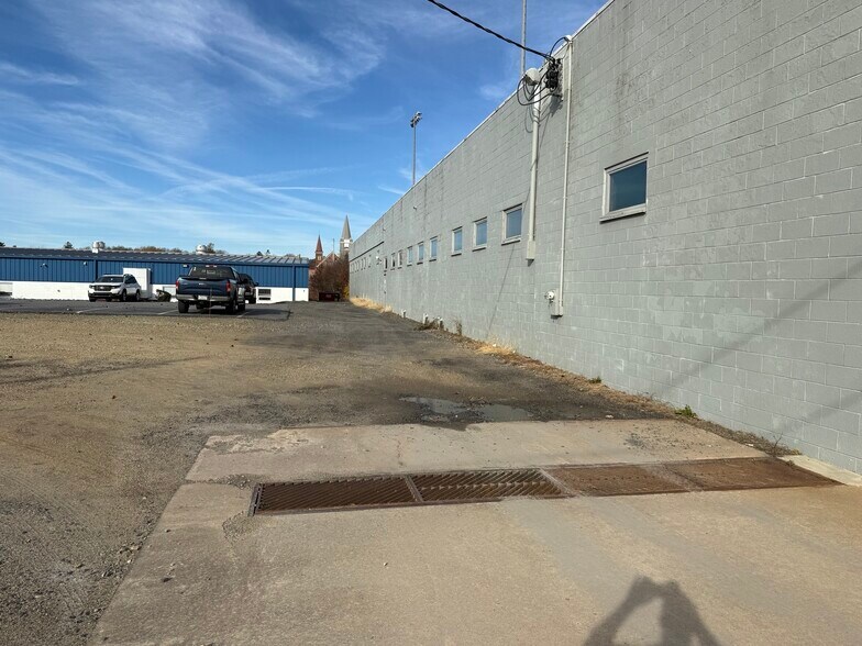 154 N Cedar St, Hazleton, PA à vendre - Photo de l’immeuble – Image 3 sur 16